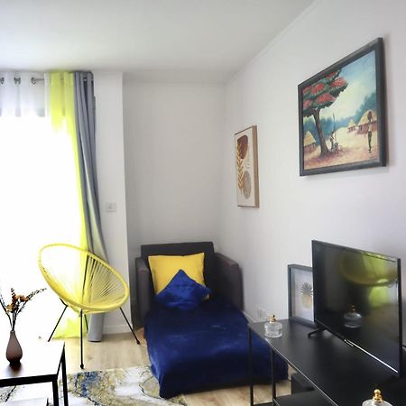 Cosy Sun-Mantes-La-Jolie Lägenhet Exteriör bild